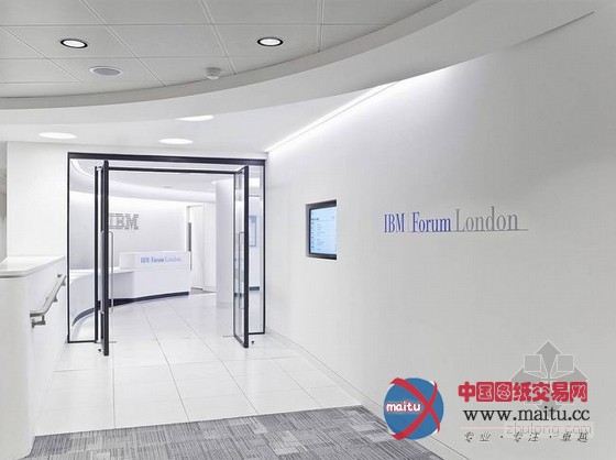 伦敦南岸IBM简洁办公室 整体科技感十足