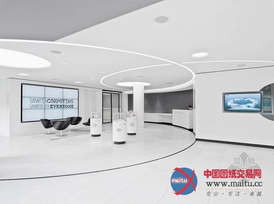 伦敦南岸IBM简洁办公室 整体科技感十足