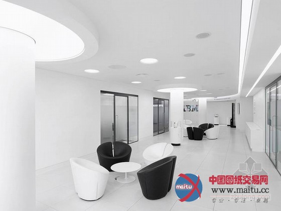 伦敦南岸IBM简洁办公室 整体科技感十足