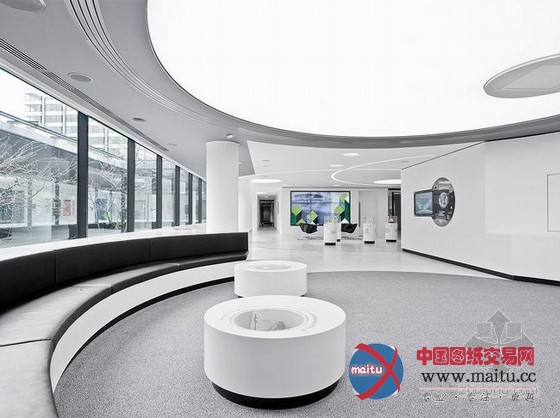 伦敦南岸IBM简洁办公室 整体科技感十足