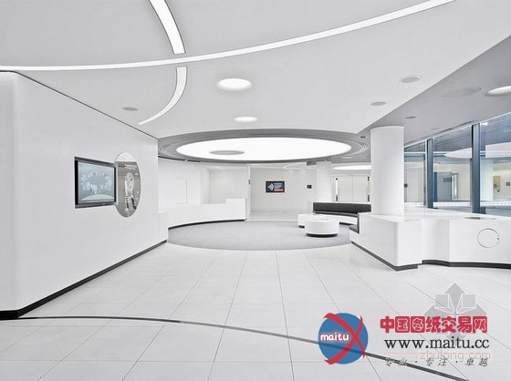 伦敦南岸IBM简洁办公室 整体科技感十足