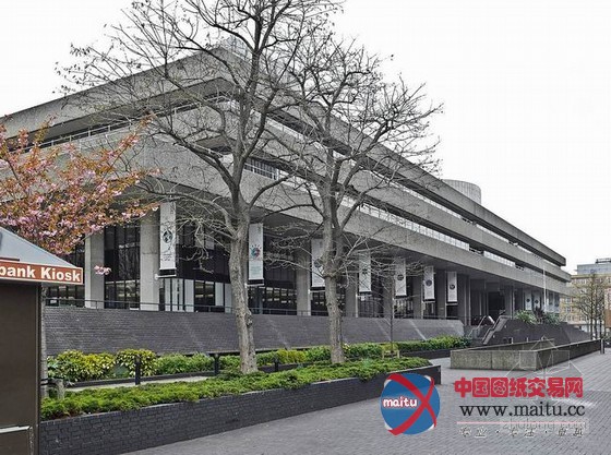 伦敦南岸IBM简洁办公室 整体科技感十足