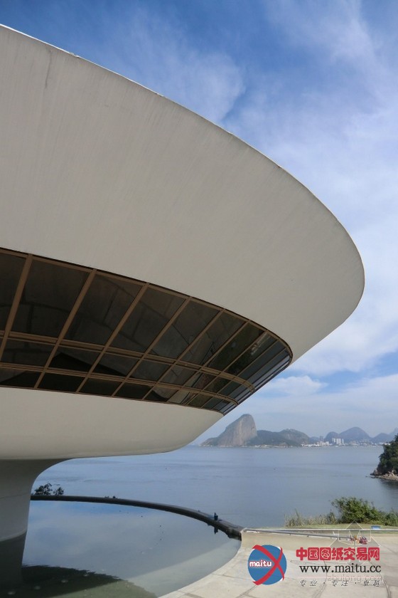 奥斯卡·尼迈耶设计的巴西当代艺术博物馆