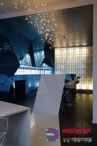 布鲁塞尔Greygoose酒吧装修 现代未来感都超强