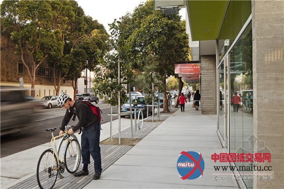 美国加利福尼亚理查森公寓景观花园