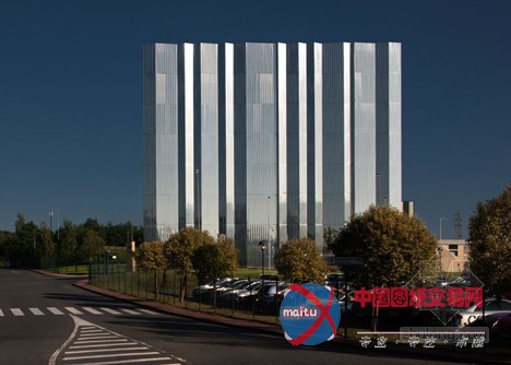 ACXT Architects设计的西班牙高电压实验室