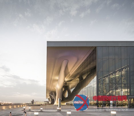 Arata Isozaki设计的卡塔尔国家展览中心