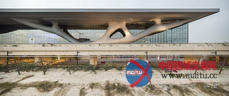 Arata Isozaki设计的卡塔尔国家展览中心