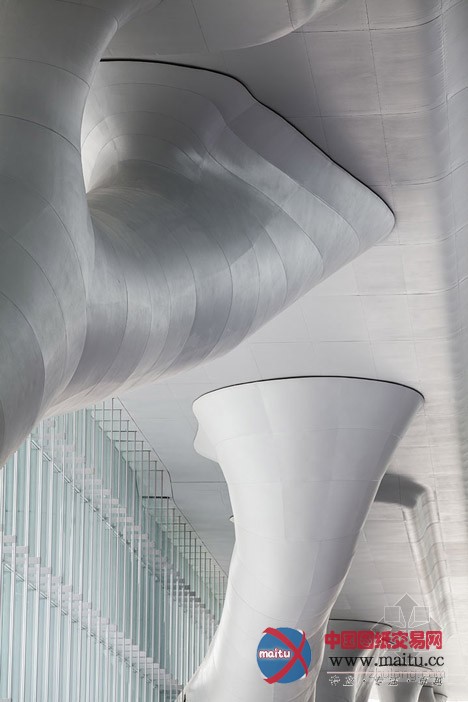 Arata Isozaki设计的卡塔尔国家展览中心