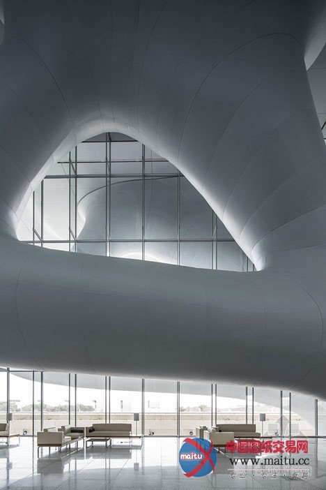 Arata Isozaki设计的卡塔尔国家展览中心