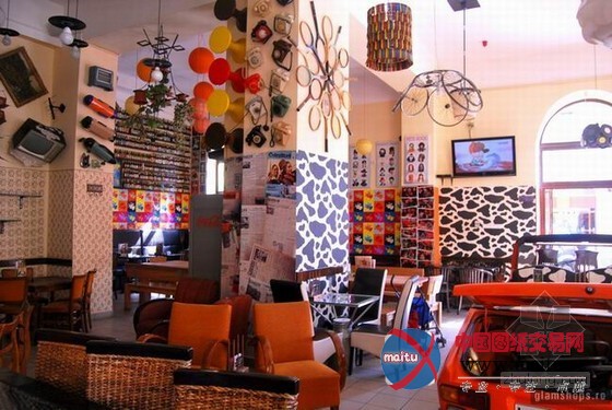 罗马尼亚复古小酒馆 空间装饰勾起许多人的回忆