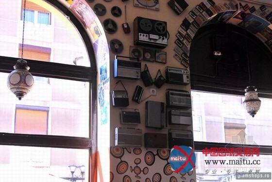罗马尼亚复古小酒馆 空间装饰勾起许多人的回忆