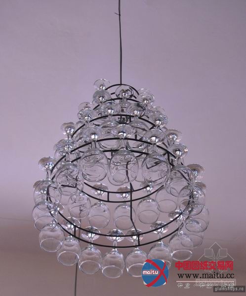 罗马尼亚复古小酒馆 空间装饰勾起许多人的回忆