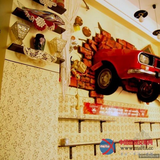 罗马尼亚复古小酒馆 空间装饰勾起许多人的回忆