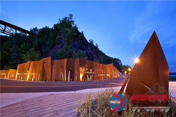 加拿大魁北克Cap-Rouge记忆墙