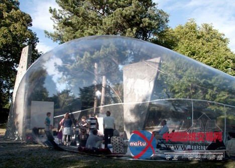 Plastique设计的哥本哈根航空馆