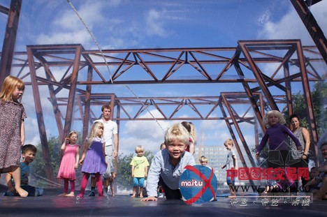 Plastique设计的哥本哈根航空馆