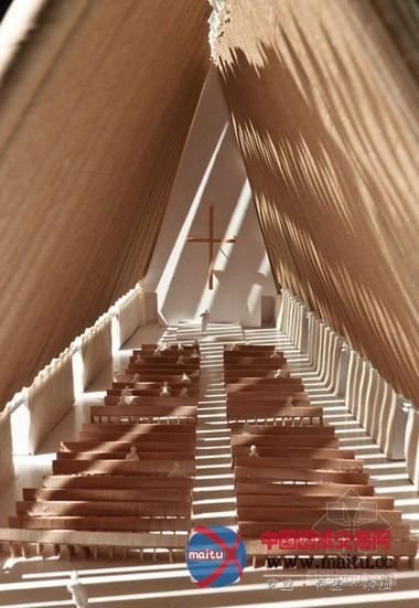 坂茂设计的新西兰纸板大教堂