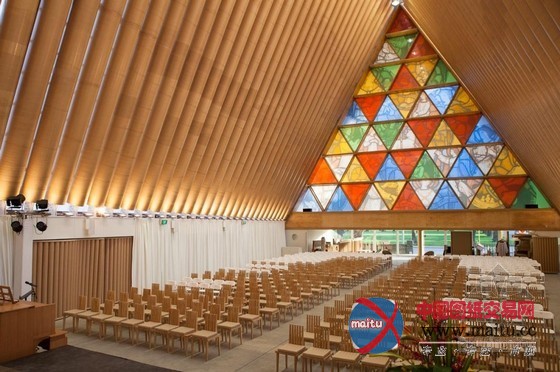 坂茂设计的新西兰纸板大教堂