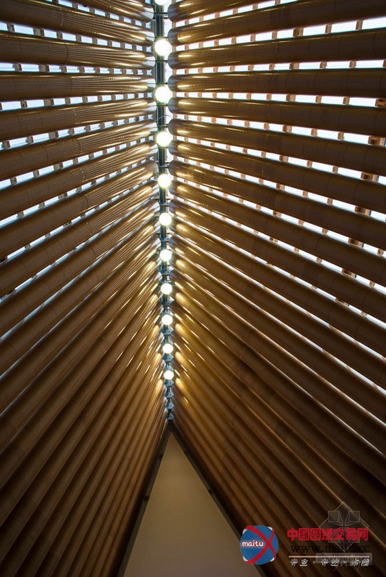 坂茂设计的新西兰纸板大教堂