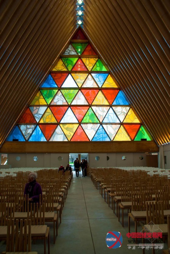 坂茂设计的新西兰纸板大教堂