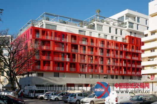 Jean-Paul Viguier设计的法国红宝石房屋