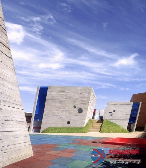 Broissin设计的墨西哥绿山校园