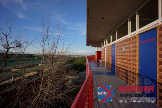 Broissin设计的墨西哥绿山校园