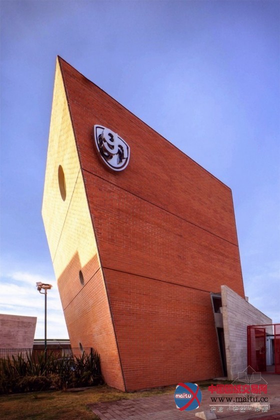 Broissin设计的墨西哥绿山校园