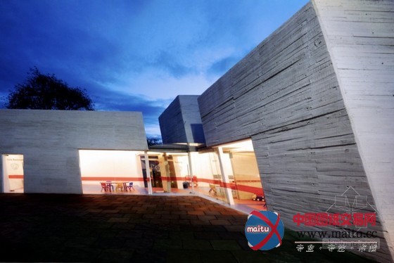 Broissin设计的墨西哥绿山校园