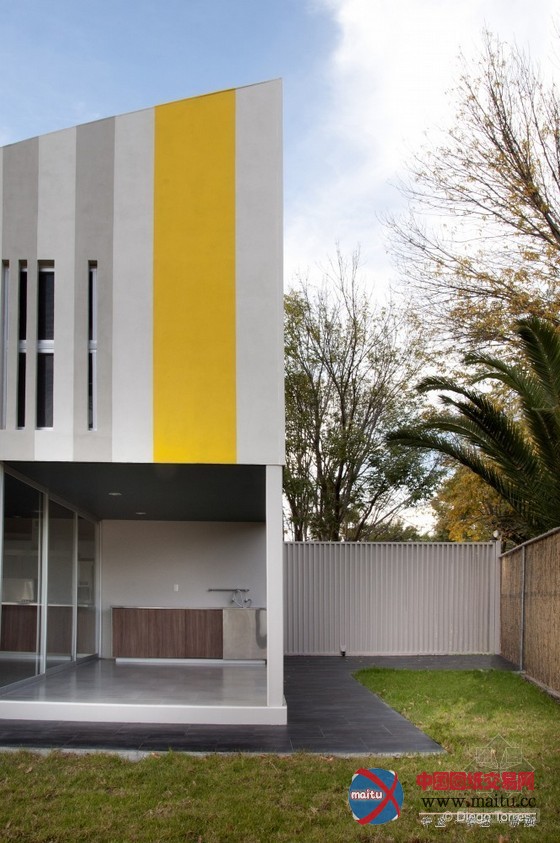 tactic-a设计的拉各斯德莫雷诺旅游住宅