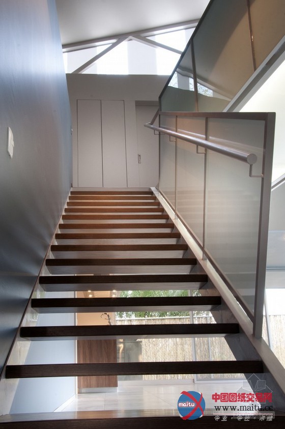 tactic-a设计的拉各斯德莫雷诺旅游住宅