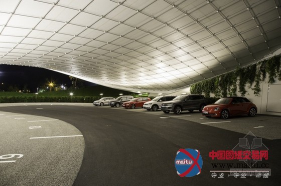 Graft建筑师设计的德国汽车停车坪