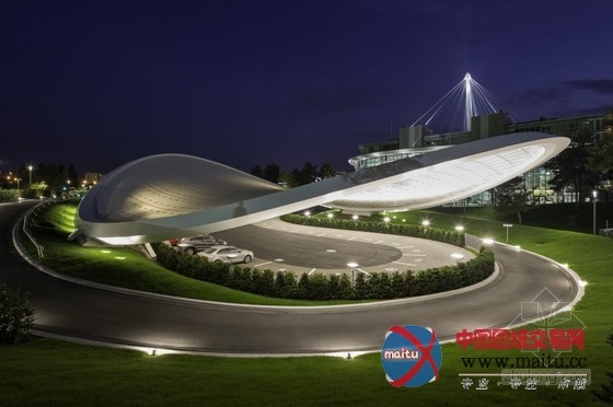 Graft建筑师设计的德国汽车停车坪