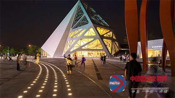 SWA Group设计的深圳华侨湾滨水景观