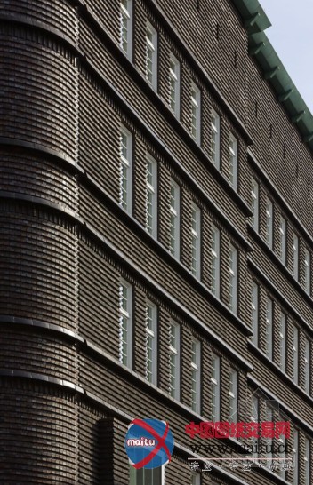 盖尔森基兴新市政厅启用仪式文物保护建筑汉斯·萨克森大楼改建工程竣工