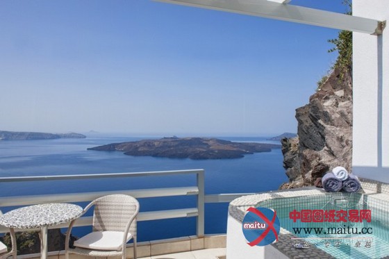 风景秀丽的希腊圣托里尼水上豪华套房酒店