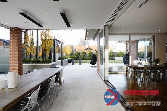 墨尔本明亮开阔别墅室内设计