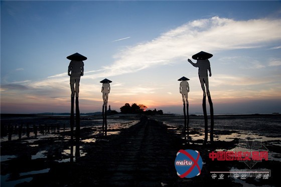 Marco Casagrande设计的厦门海中太阳能雕塑