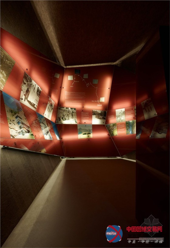 Werner Tscholl设计的意大利山谷双矿车观景台