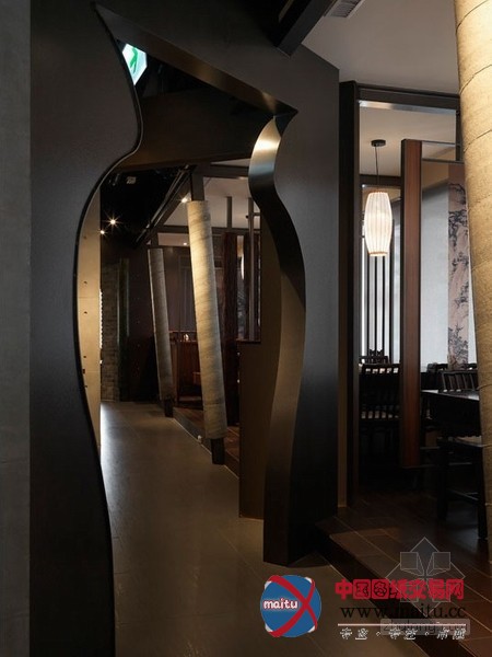 高雄鼎王麻辣锅餐厅设计 特色还具新意