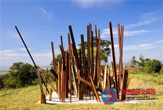 随机掉落的工字钢景观艺术雕塑