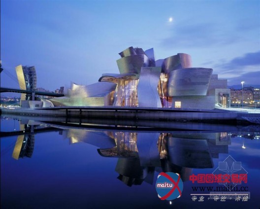 弗兰克·盖里:感受建筑的世俗之美