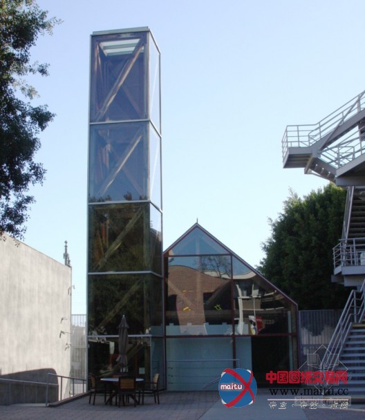 弗兰克·盖里:感受建筑的世俗之美