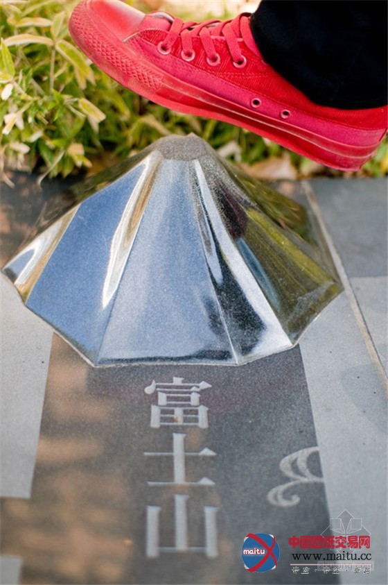 EARTHSCAPE设计的日本东京饭田桥中心广场