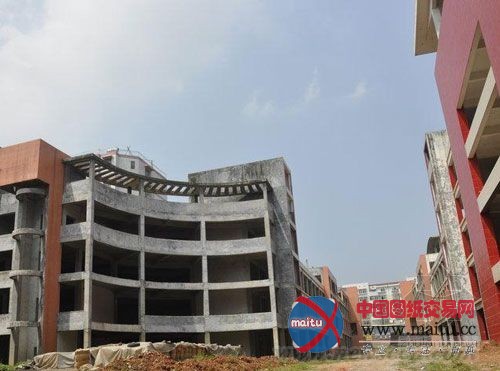 湖南娄底投资近8000万步行街成“烂尾楼”