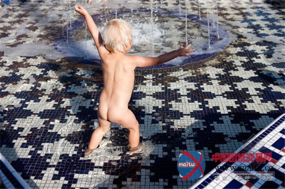 丹麦哥本哈根彩色艺术城市公园