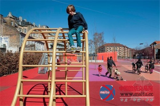 丹麦哥本哈根彩色艺术城市公园