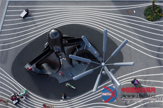 丹麦哥本哈根彩色艺术城市公园