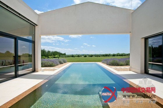 西班牙地中海风格豪华度假别墅设计